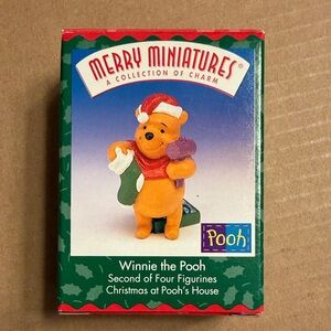 Hallmark Merry Miniatures Winnie the Pooh Figurine